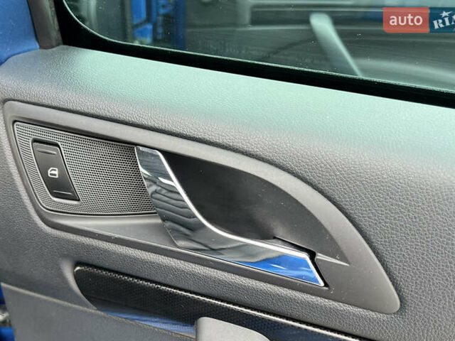 Синий Шкода Октавия, объемом двигателя 2 л и пробегом 204 тыс. км за 12100 $, фото 121 на Automoto.ua