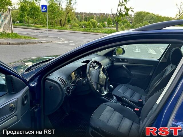 Синий Шкода Октавия, объемом двигателя 1.6 л и пробегом 240 тыс. км за 5900 $, фото 6 на Automoto.ua