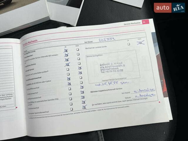 Синий Шкода Октавия, объемом двигателя 2 л и пробегом 204 тыс. км за 12650 $, фото 208 на Automoto.ua