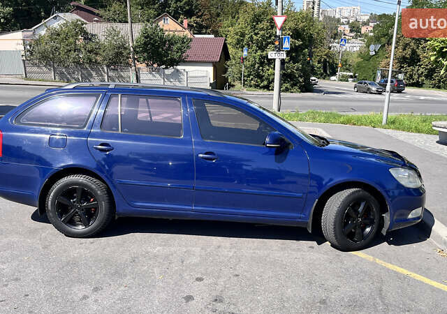 Шкода Октавия 2012 в Виннице на Automoto.ua Синий Шкода Октавия, объемом двигателя 1.6 л и пробегом 217 тыс. км за 8000 $, фото 1 на Automoto.ua