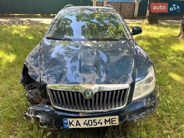 Синій Шкода Октавія, об'ємом двигуна 1.2 л та пробігом 247 тис. км за 3650 $, фото 1 на Automoto.ua