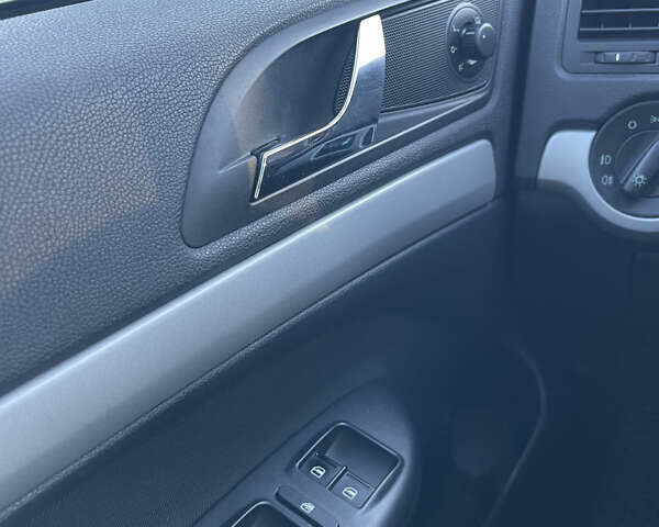 Синий Шкода Октавия, объемом двигателя 1.4 л и пробегом 265 тыс. км за 7950 $, фото 25 на Automoto.ua