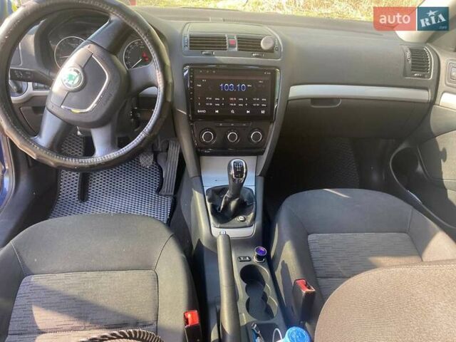 Синій Шкода Октавія, об'ємом двигуна 1.6 л та пробігом 314 тис. км за 7850 $, фото 9 на Automoto.ua