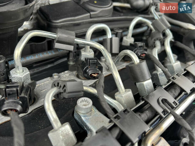 Синий Шкода Октавия, объемом двигателя 2 л и пробегом 204 тыс. км за 12650 $, фото 180 на Automoto.ua