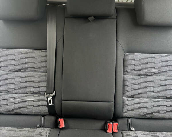 Синій Шкода Октавія, об'ємом двигуна 2 л та пробігом 299 тис. км за 9500 $, фото 23 на Automoto.ua