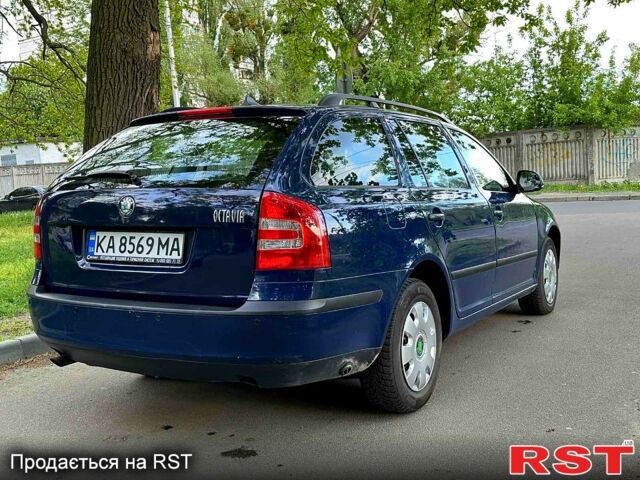 Синий Шкода Октавия, объемом двигателя 1.6 л и пробегом 240 тыс. км за 5900 $, фото 3 на Automoto.ua