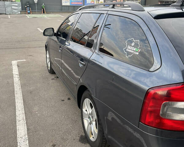 Синий Шкода Октавия, объемом двигателя 1.8 л и пробегом 245 тыс. км за 9200 $, фото 4 на Automoto.ua