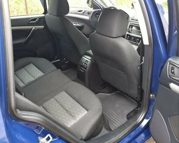 Синий Шкода Октавия, объемом двигателя 1.6 л и пробегом 290 тыс. км за 6600 $, фото 1 на Automoto.ua