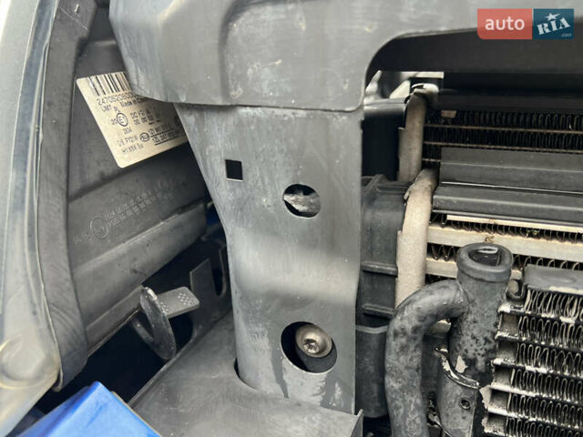 Синий Шкода Октавия, объемом двигателя 2 л и пробегом 204 тыс. км за 12650 $, фото 175 на Automoto.ua