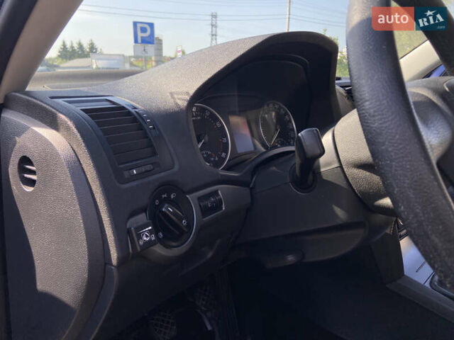Синий Шкода Октавия, объемом двигателя 1.6 л и пробегом 208 тыс. км за 8250 $, фото 29 на Automoto.ua