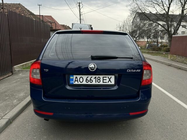 Синій Шкода Октавія, об'ємом двигуна 1.6 л та пробігом 320 тис. км за 6300 $, фото 3 на Automoto.ua