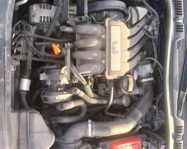 Синій Шкода Октавія, об'ємом двигуна 1.6 л та пробігом 203 тис. км за 5600 $, фото 4 на Automoto.ua