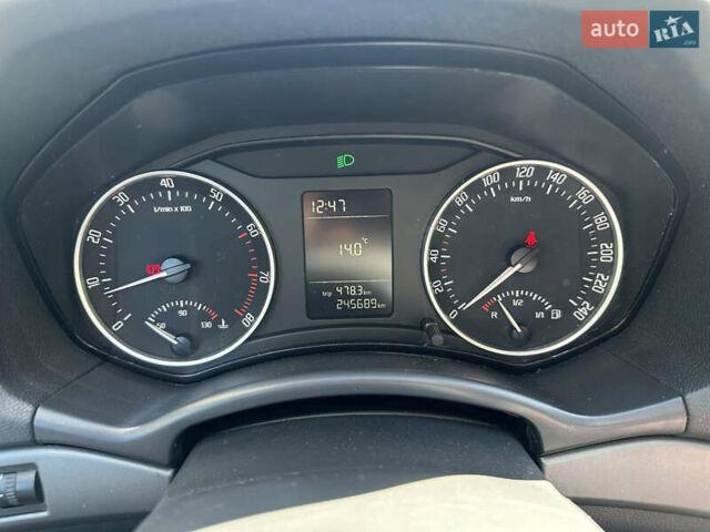 Синий Шкода Октавия, объемом двигателя 1.39 л и пробегом 246 тыс. км за 6500 $, фото 10 на Automoto.ua
