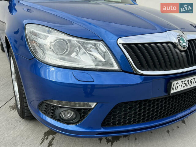 Синий Шкода Октавия, объемом двигателя 2 л и пробегом 204 тыс. км за 12100 $, фото 43 на Automoto.ua