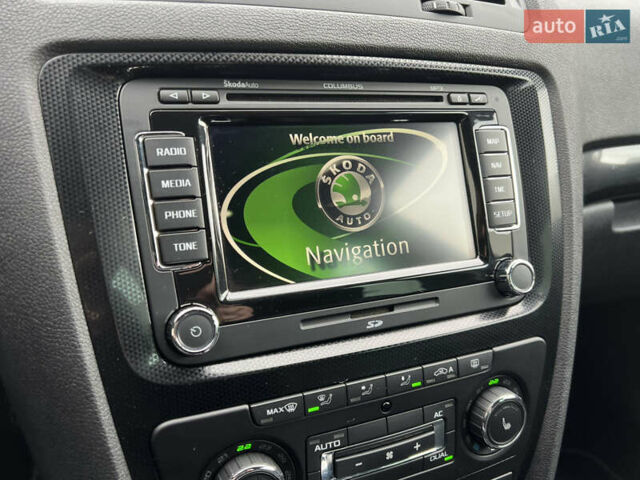 Синий Шкода Октавия, объемом двигателя 2 л и пробегом 204 тыс. км за 12100 $, фото 187 на Automoto.ua