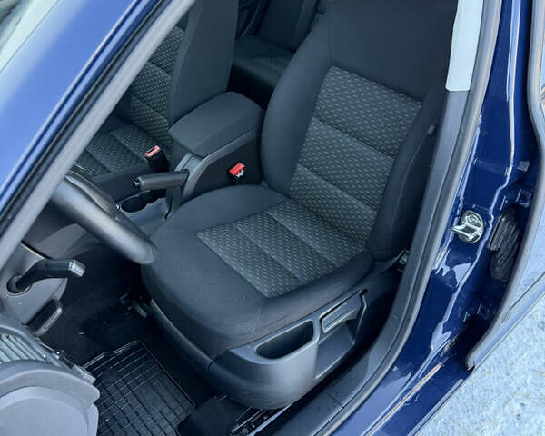 Синій Шкода Октавія, об'ємом двигуна 1.6 л та пробігом 198 тис. км за 8350 $, фото 32 на Automoto.ua