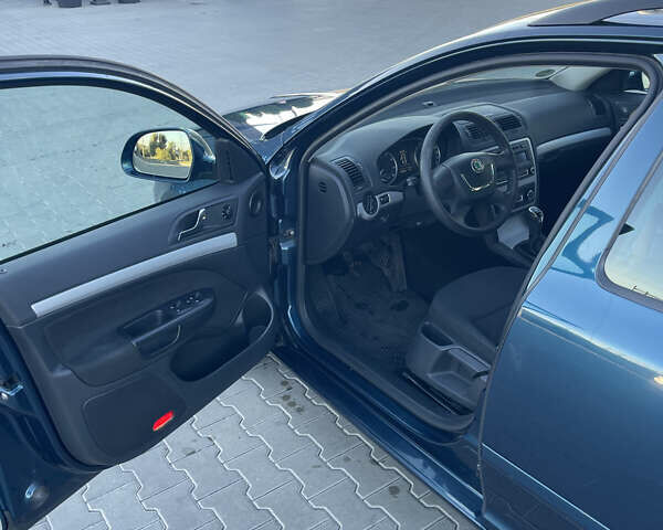 Синий Шкода Октавия, объемом двигателя 1.4 л и пробегом 265 тыс. км за 7950 $, фото 6 на Automoto.ua