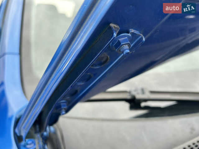 Синий Шкода Октавия, объемом двигателя 2 л и пробегом 204 тыс. км за 12650 $, фото 170 на Automoto.ua