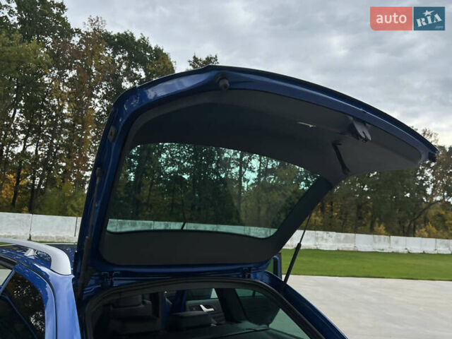 Синий Шкода Октавия, объемом двигателя 2 л и пробегом 204 тыс. км за 12650 $, фото 133 на Automoto.ua
