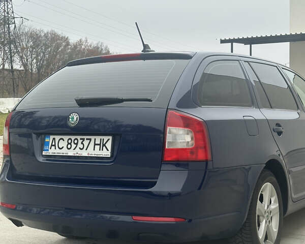 Синій Шкода Октавія, об'ємом двигуна 2 л та пробігом 299 тис. км за 9500 $, фото 5 на Automoto.ua