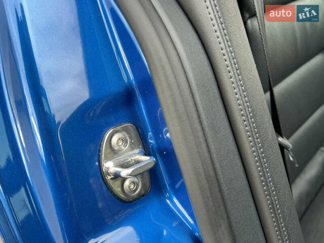 Синий Шкода Октавия, объемом двигателя 2 л и пробегом 204 тыс. км за 12100 $, фото 142 на Automoto.ua