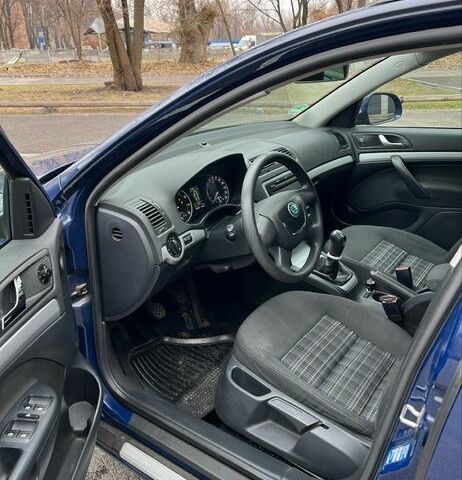 Синій Шкода Октавія, об'ємом двигуна 1.4 л та пробігом 218 тис. км за 7800 $, фото 10 на Automoto.ua
