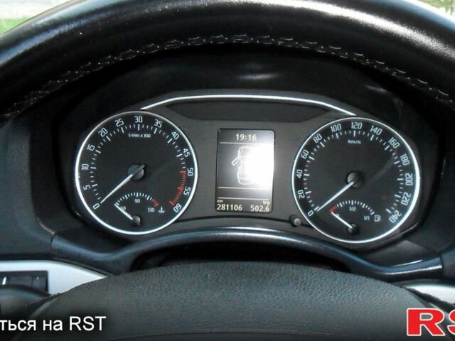Синій Шкода Октавія, об'ємом двигуна 1.6 л та пробігом 281 тис. км за 7300 $, фото 8 на Automoto.ua