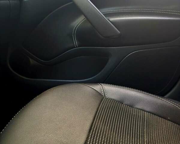 Синій Шкода Октавія, об'ємом двигуна 1.2 л та пробігом 247 тис. км за 3650 $, фото 14 на Automoto.ua