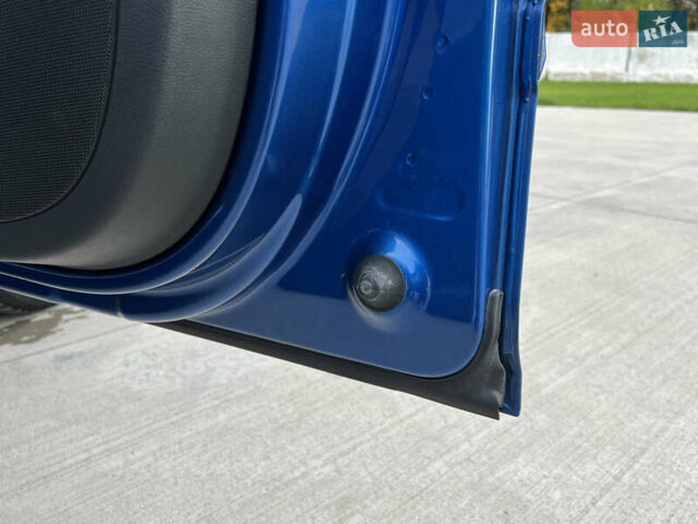 Синий Шкода Октавия, объемом двигателя 2 л и пробегом 204 тыс. км за 12100 $, фото 135 на Automoto.ua