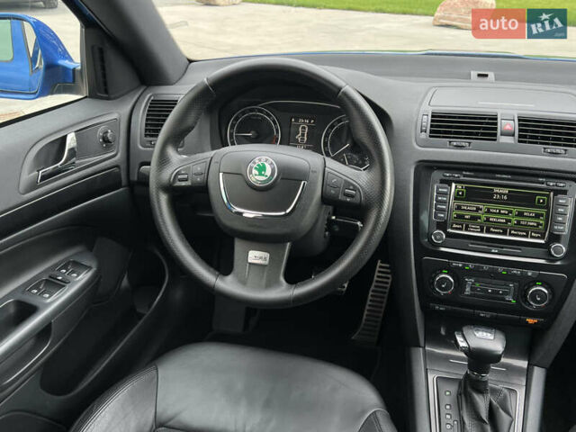 Синий Шкода Октавия, объемом двигателя 2 л и пробегом 204 тыс. км за 12650 $, фото 194 на Automoto.ua