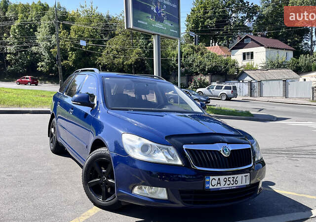 Шкода Октавия 2012 в Виннице на Automoto.ua Синий Шкода Октавия, объемом двигателя 1.6 л и пробегом 217 тыс. км за 8000 $, фото 2 на Automoto.ua