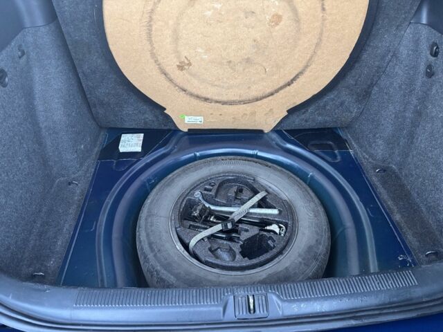 Синий Шкода Октавия, объемом двигателя 1.6 л и пробегом 300 тыс. км за 7200 $, фото 3 на Automoto.ua