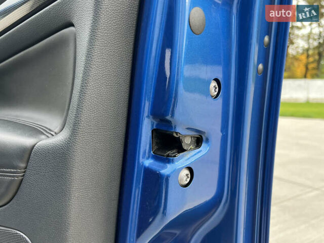 Синий Шкода Октавия, объемом двигателя 2 л и пробегом 204 тыс. км за 12100 $, фото 134 на Automoto.ua