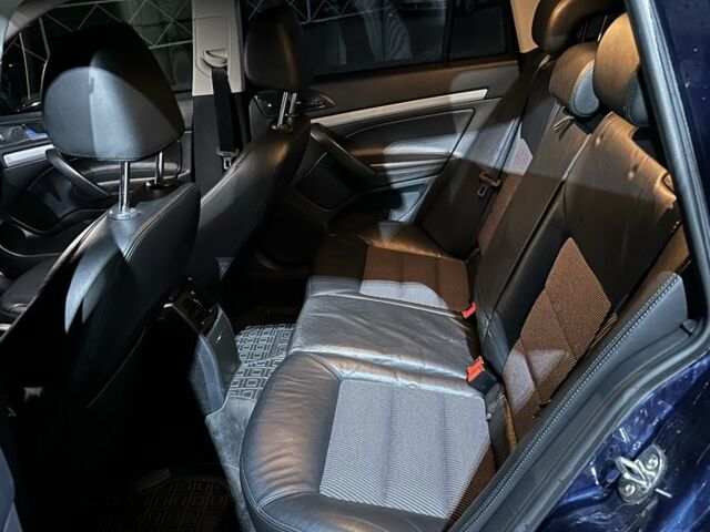 Синій Шкода Октавія, об'ємом двигуна 0 л та пробігом 320 тис. км за 9100 $, фото 2 на Automoto.ua