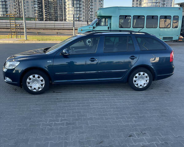 Синий Шкода Октавия, объемом двигателя 1.4 л и пробегом 265 тыс. км за 7950 $, фото 2 на Automoto.ua