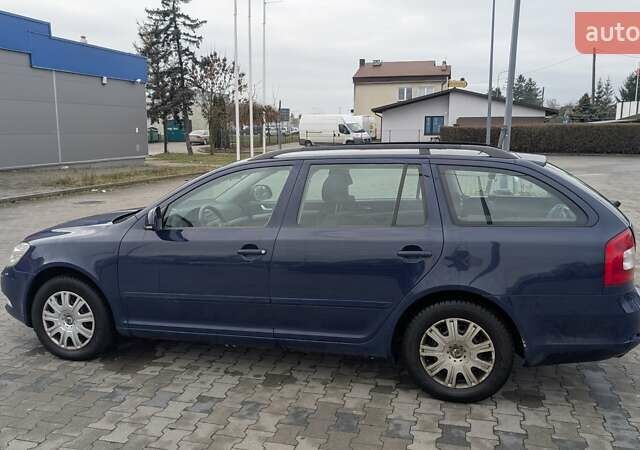 Синій Шкода Октавія, об'ємом двигуна 1.6 л та пробігом 429 тис. км за 7200 $, фото 2 на Automoto.ua