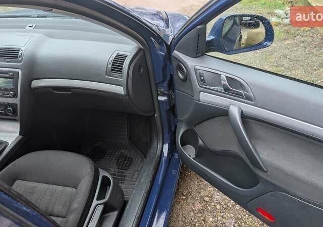 Синий Шкода Октавия, объемом двигателя 1.9 л и пробегом 215 тыс. км за 7500 $, фото 10 на Automoto.ua