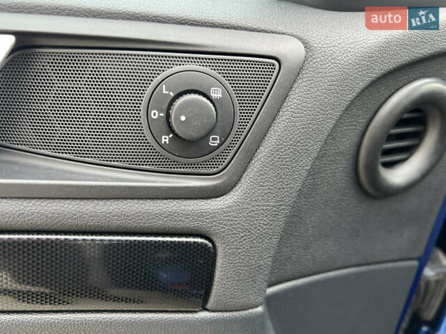 Синий Шкода Октавия, объемом двигателя 2 л и пробегом 204 тыс. км за 12650 $, фото 99 на Automoto.ua