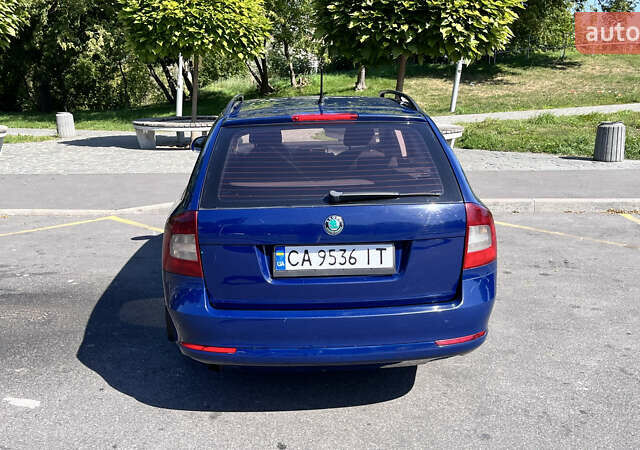 Шкода Октавия 2012 в Виннице на Automoto.ua Синий Шкода Октавия, объемом двигателя 1.6 л и пробегом 217 тыс. км за 8000 $, фото 4 на Automoto.ua