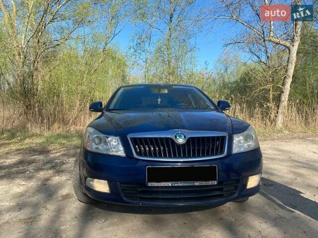 Синій Шкода Октавія, об'ємом двигуна 1.6 л та пробігом 314 тис. км за 7850 $, фото 2 на Automoto.ua