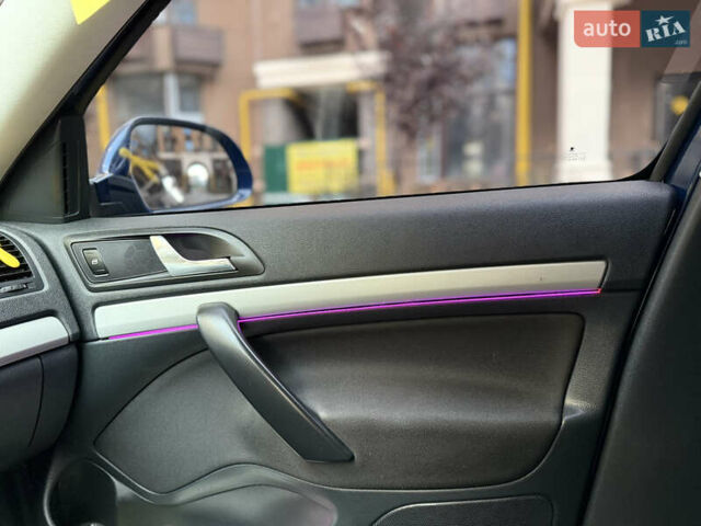 Синий Шкода Октавия, объемом двигателя 1.6 л и пробегом 265 тыс. км за 9100 $, фото 14 на Automoto.ua