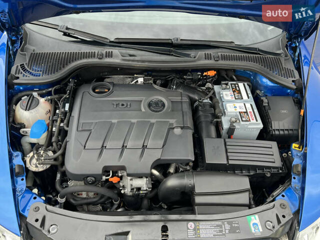 Синий Шкода Октавия, объемом двигателя 2 л и пробегом 204 тыс. км за 12650 $, фото 165 на Automoto.ua