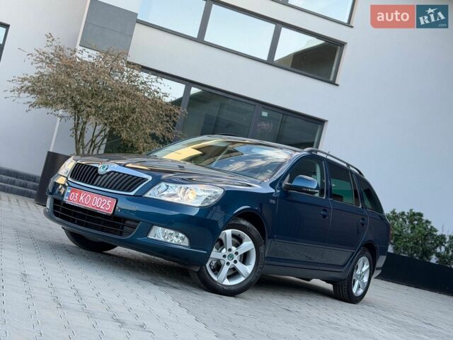 Синій Шкода Октавія, об'ємом двигуна 1.2 л та пробігом 201 тис. км за 6799 $, фото 19 на Automoto.ua