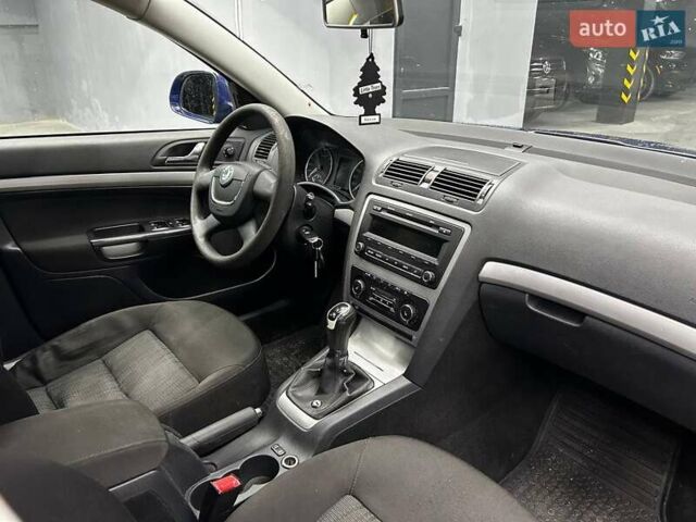 Синий Шкода Октавия, объемом двигателя 1.9 л и пробегом 217 тыс. км за 8300 $, фото 13 на Automoto.ua