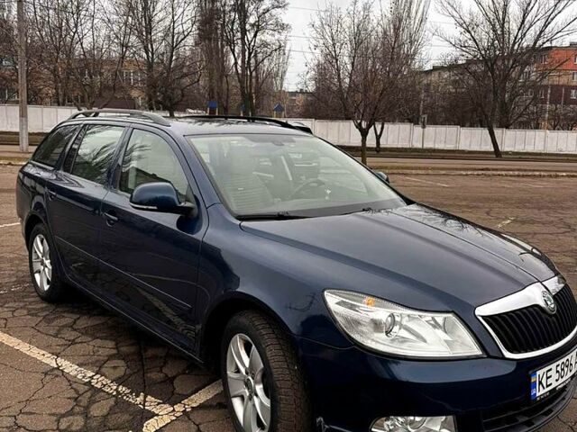 Синий Шкода Октавия, объемом двигателя 12 л и пробегом 185 тыс. км за 7500 $, фото 5 на Automoto.ua