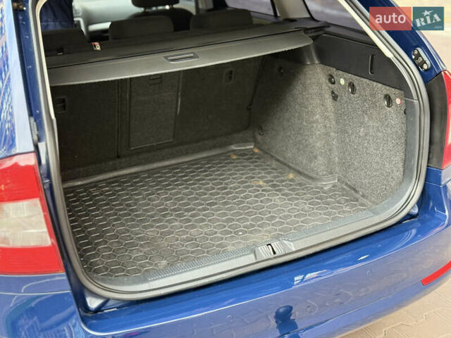 Синий Шкода Октавия, объемом двигателя 1.6 л и пробегом 265 тыс. км за 9100 $, фото 22 на Automoto.ua