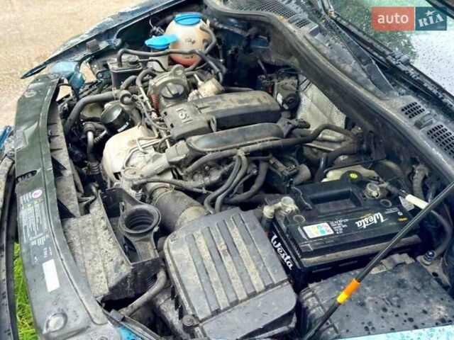 Синій Шкода Октавія, об'ємом двигуна 1.2 л та пробігом 247 тис. км за 2999 $, фото 7 на Automoto.ua