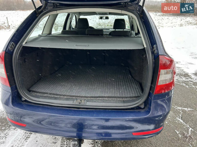 Синий Шкода Октавия, объемом двигателя 1.99 л и пробегом 256 тыс. км за 8250 $, фото 32 на Automoto.ua