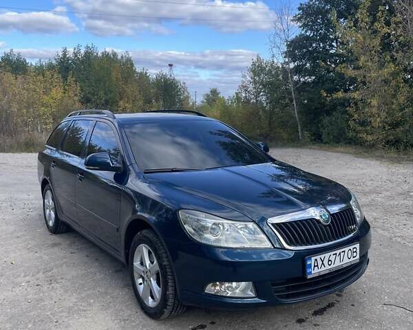 Синий Шкода Октавия, объемом двигателя 1.8 л и пробегом 170 тыс. км за 8000 $, фото 13 на Automoto.ua