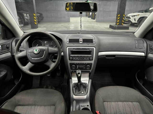 Синий Шкода Октавия, объемом двигателя 1.9 л и пробегом 217 тыс. км за 8300 $, фото 8 на Automoto.ua